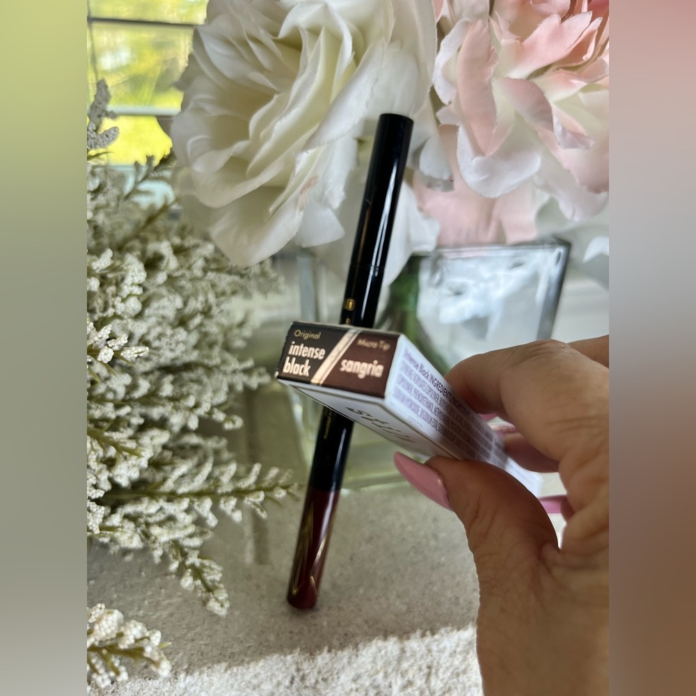 NIB - Stila - All Day Dual-Ended Liquid Eye Liner - Intense Black & Sangria